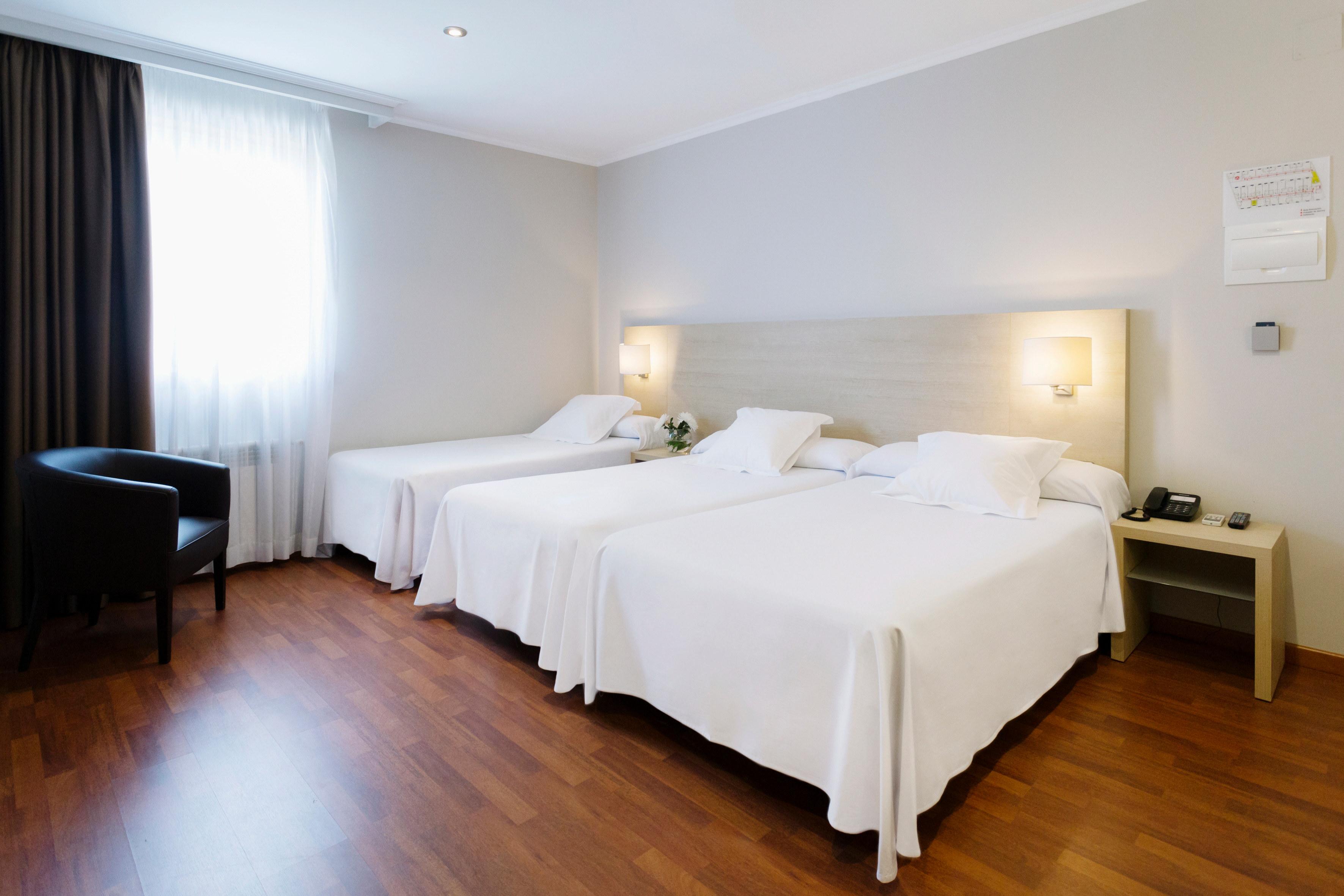 Hotel Valencia Ferrol Exterior photo